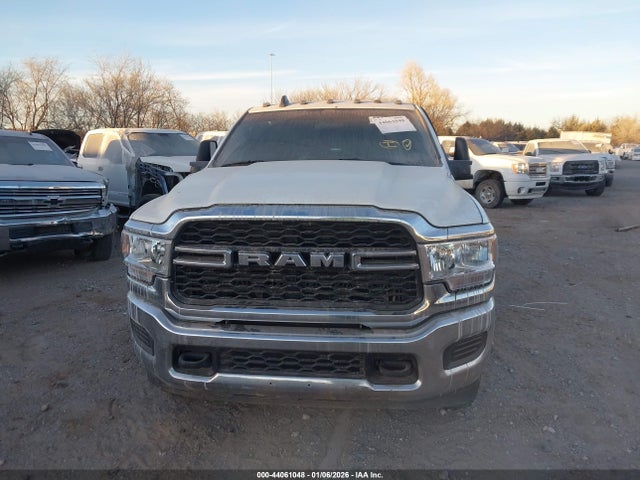 2023 Ram 2500 Tradesman  4x4 6'4 Box მანქანა იყიდება აუქციონზე, vin: 3C6UR5CL2PG592623, აუქციონის ნომერი: 44061048