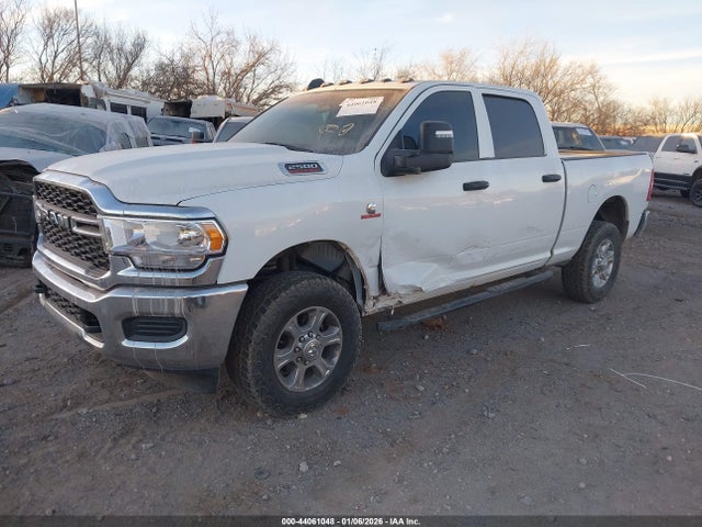 2023 Ram 2500 Tradesman  4x4 6'4 Box მანქანა იყიდება აუქციონზე, vin: 3C6UR5CL2PG592623, აუქციონის ნომერი: 44061048