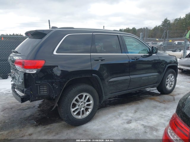 1C4RJFAG7KC785752 Jeep Grand Cherokee Laredo E 4x4