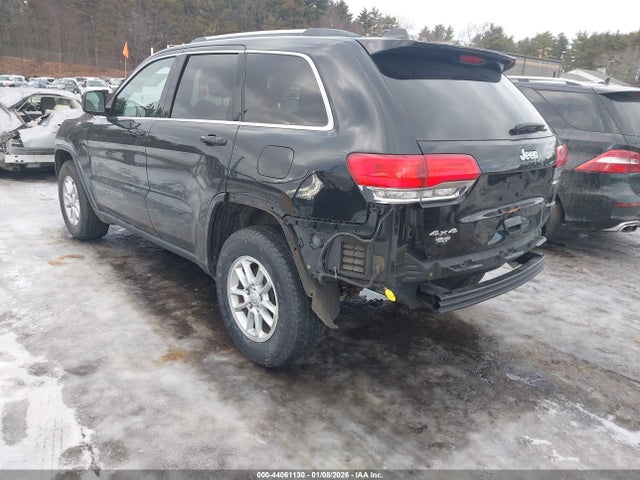 1C4RJFAG7KC785752 Jeep Grand Cherokee Laredo E 4x4