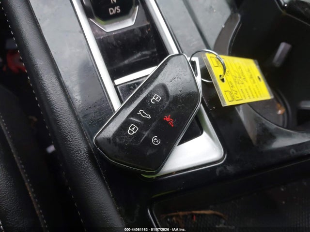 2024 Volkswagen Atlas 2.0t Se W/technology მანქანა იყიდება აუქციონზე, vin: 1V2HR2CA7RC593228, აუქციონის ნომერი: 44061163