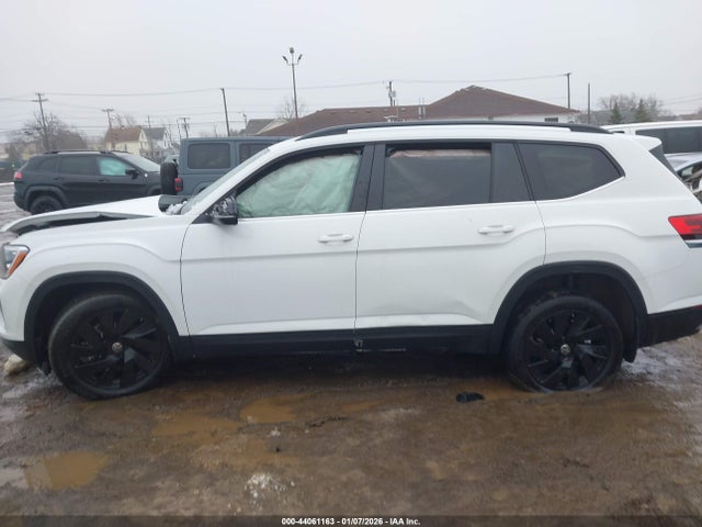 2024 Volkswagen Atlas 2.0t Se W/technology მანქანა იყიდება აუქციონზე, vin: 1V2HR2CA7RC593228, აუქციონის ნომერი: 44061163