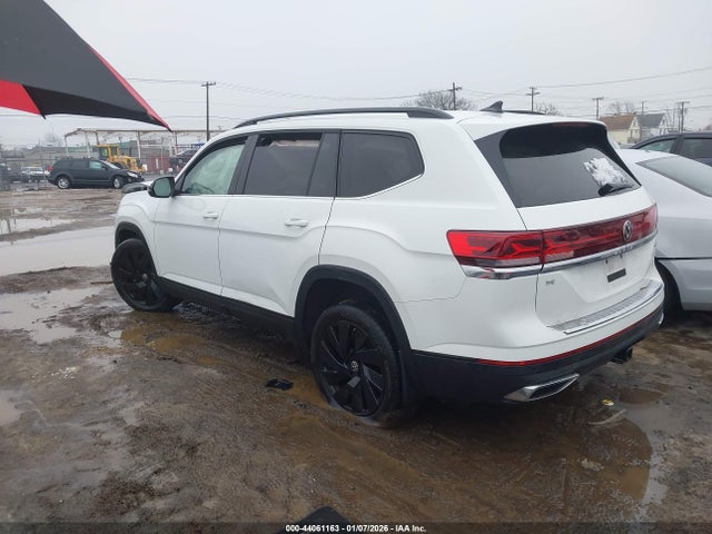 2024 Volkswagen Atlas 2.0t Se W/technology მანქანა იყიდება აუქციონზე, vin: 1V2HR2CA7RC593228, აუქციონის ნომერი: 44061163