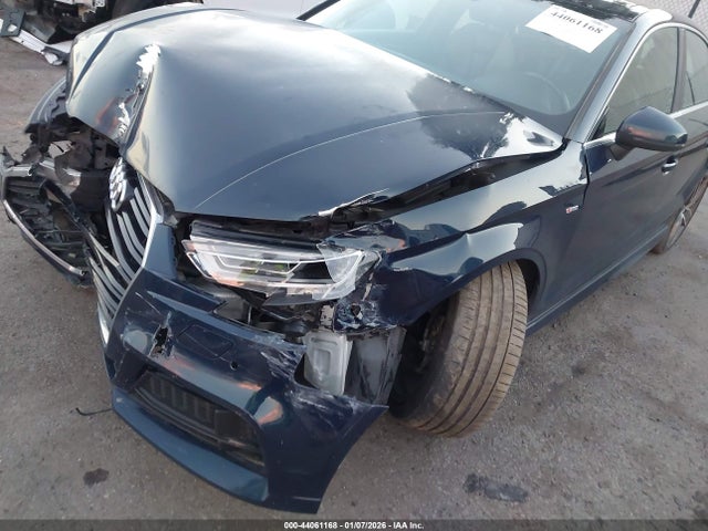 WAUJ8GFF8J1049392 Audi A3 2.0t Premium/2.0t Tech Premium