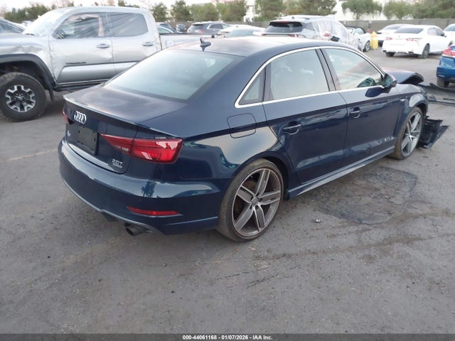 2018 AUDI A3 WAUJ8GFF8J1049392 Photo 3