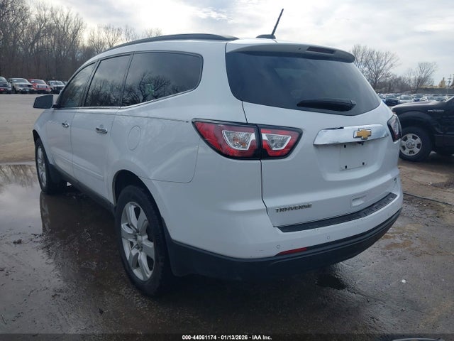 2017 Chevrolet Traverse 1lt მანქანა იყიდება აუქციონზე, vin: 1GNKRGKD7HJ266653, აუქციონის ნომერი: 44061174