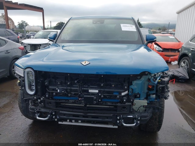 Rivian R1t Adventure 2022 7FCTGAAAXNN008360 Image 13