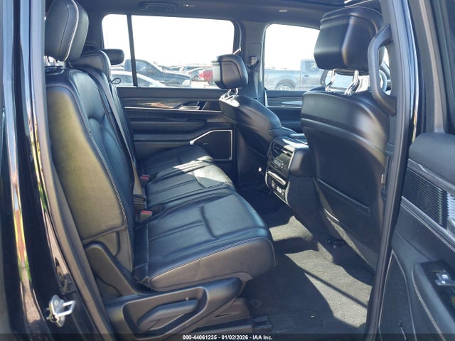 Продаж на аукціоні авто 2022 Jeep Wagoneer Series Ii 4x2, vin: 1C4SJUBTXNS149046, номер лоту: 44061235