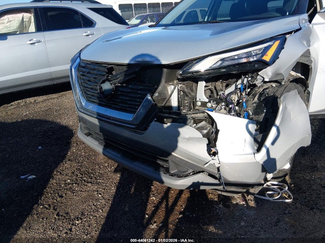 Продажа на аукционе авто 2023 Nissan Rogue Sv Intelligent Awd, vin: 5N1BT3BBXPC773076, номер лота: 44061242