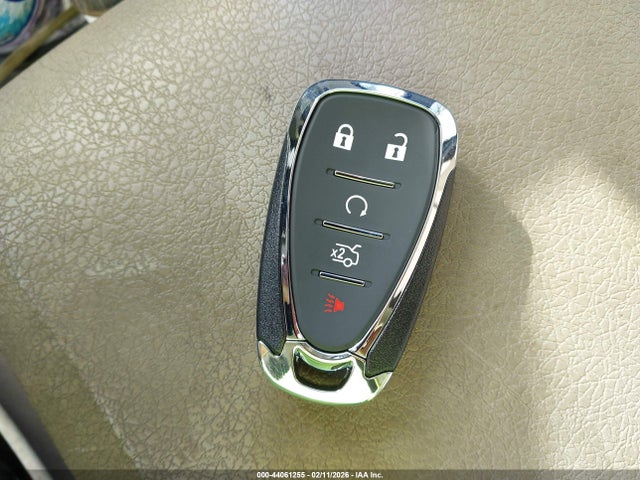 1G1ZD5ST1LF111649 Chevrolet Malibu Fwd Lt