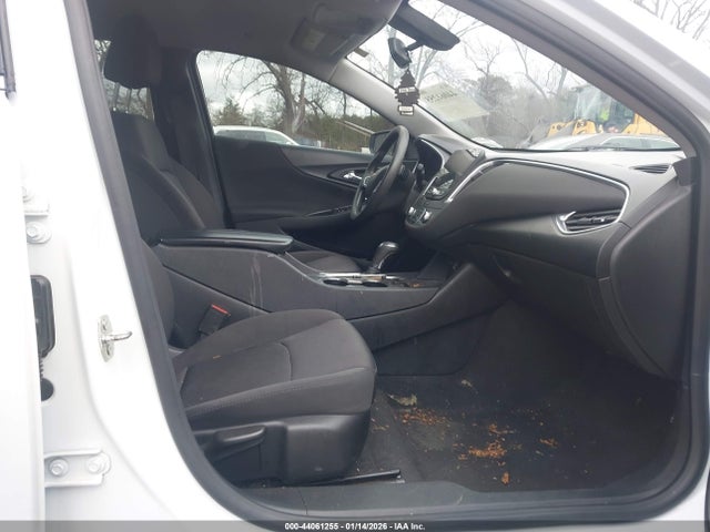 1G1ZD5ST1LF111649 Chevrolet Malibu Fwd Lt