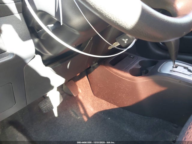 2018 MITSUBISHI MIRAGE ML32A3HJ8JH000290 Photo 10