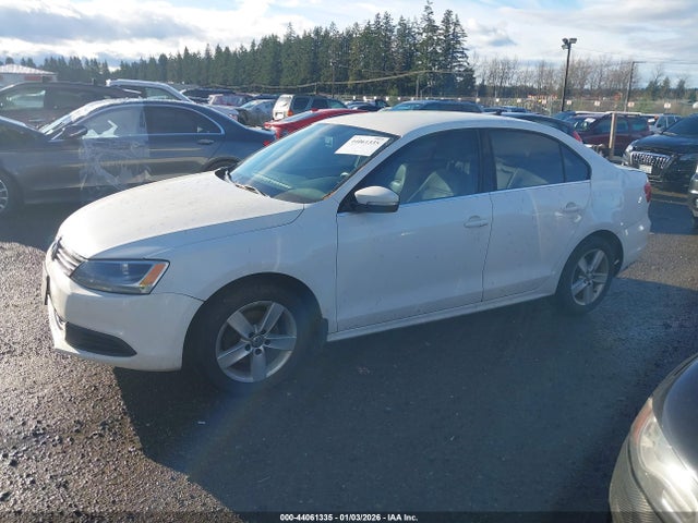 3VWLL7AJ5EM352271 Volkswagen Jetta