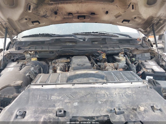 44061350 :رقم المزاد ، 3C7WDTCL3CG121243 vin ، 2012 Ram 3500 Chassis St/slt/laramie مزاد بيع