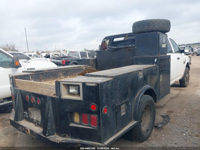 44061350 :رقم المزاد ، 3C7WDTCL3CG121243 vin ، 2012 Ram 3500 Chassis St/slt/laramie مزاد بيع