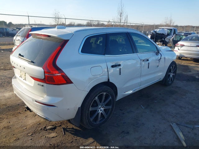 2019 VOLVO XC60 LYVA22RL5KB310853 Photo 3