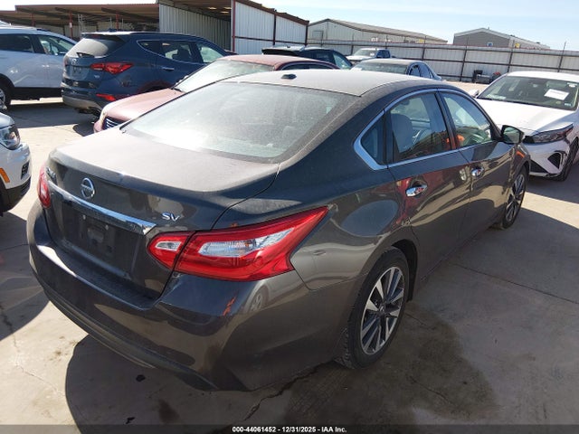 1N4AL3AP3HC140553 Nissan Altima 2.5 Sv