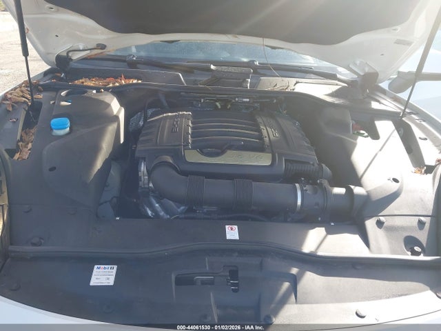 2018 PORSCHE CAYENNE WP1AA2A2XJKA07345 Photo 9