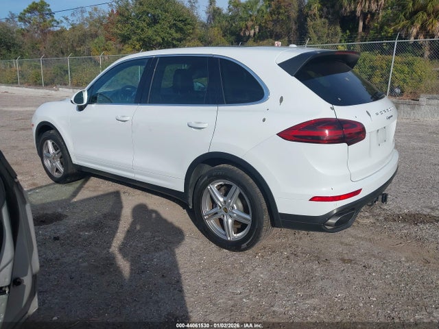 2018 PORSCHE CAYENNE WP1AA2A2XJKA07345 Photo 2