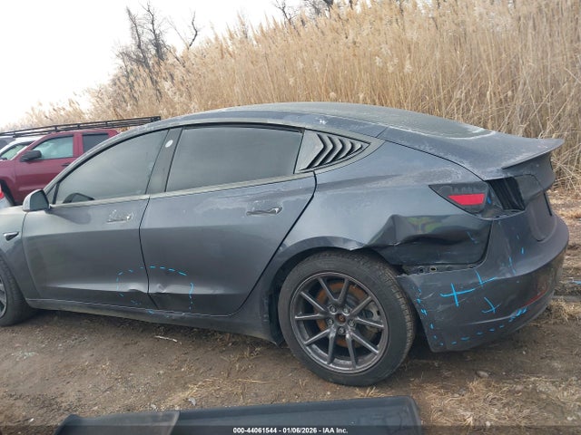 44061544 :رقم المزاد ، 5YJ3E1EB8LF790345 vin ، 2020 Tesla Model 3 Long Range Dual Motor All-wheel Drive مزاد بيع