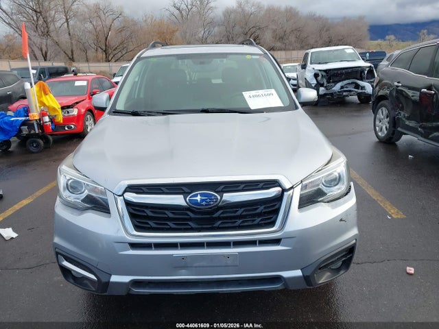 Subaru Forester 2.5i Touring 2017 JF2SJAWC9HH559512 Image 11