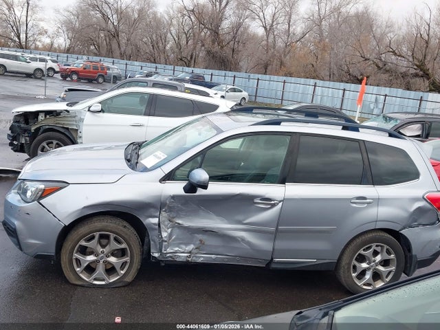 Subaru Forester 2.5i Touring 2017 JF2SJAWC9HH559512 Image 13