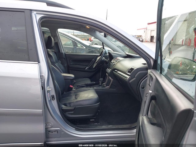 Subaru Forester 2.5i Touring 2017 JF2SJAWC9HH559512 Image 5