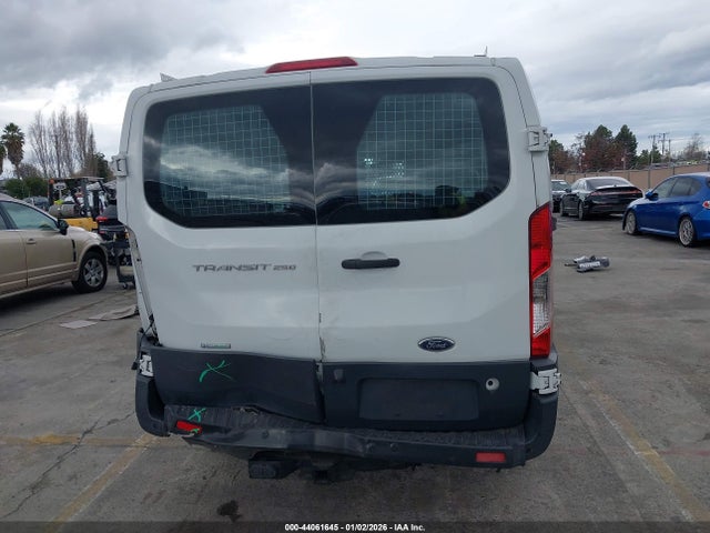 1FTYR1YGXGKA85539 Ford Transit-250