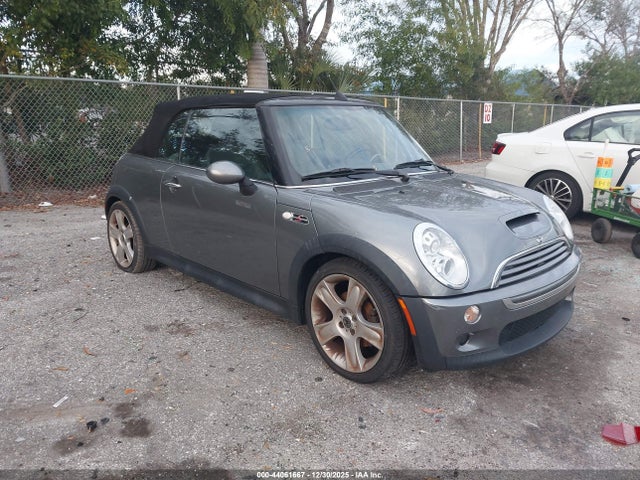 2005 MINI COOPER S WMWRH33595TF84137 Photo 0