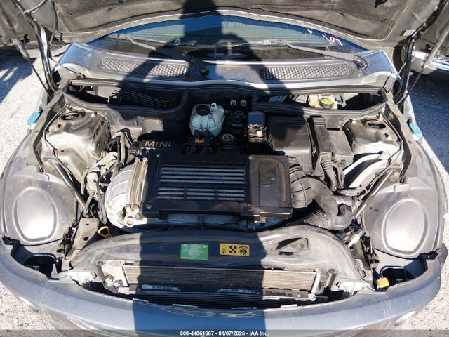 2005 MINI COOPER S WMWRH33595TF84137 Photo 9