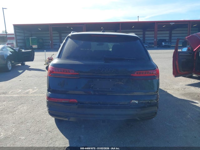 44061675 :رقم المزاد ، WA1VXAF78MD017701 vin ، 2021 Audi Q7 Prestige 55 Tfsi Quattro Tiptronic مزاد بيع