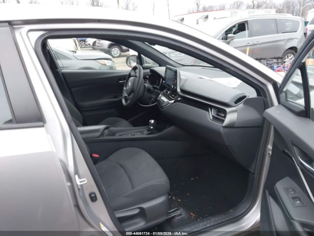 2019 TOYOTA C-HR NMTKHMBX0KR077727 Photo 4