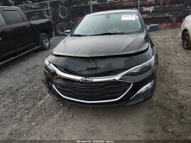 1G1ZG5ST7NF215122 Chevrolet Malibu Fwd Rs