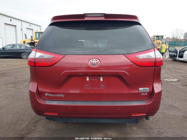 Toyota SIENNA XLE 2020 5TDYZ3DC4LS039836 Image 16