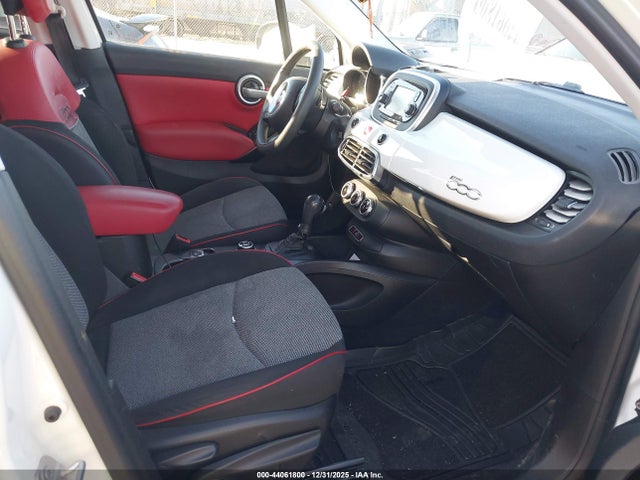 2016 FIAT 500X ZFBCFXBT5GP366956 Photo 4