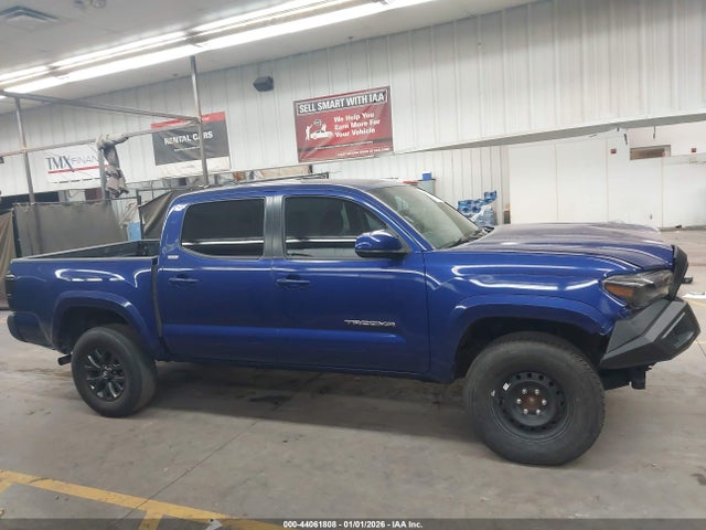 3TMAZ5CN9NM179545 Toyota Tacoma Sr5 V6