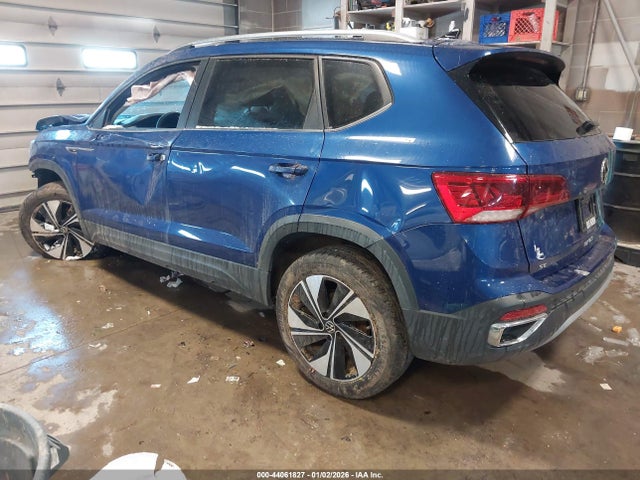 2023 VOLKSWAGEN TAOS 3VVUX7B27PM370066 Photo 2