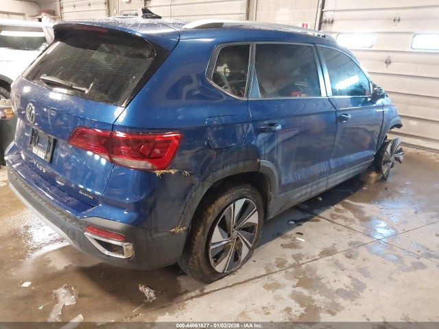 2023 VOLKSWAGEN TAOS 3VVUX7B27PM370066 Photo 3