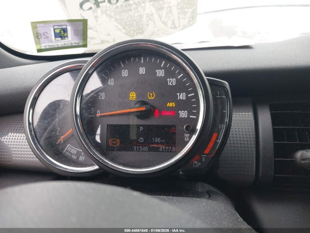 2018 MINI HARDTOP WMWXP5C59J3C65613 Photo 6