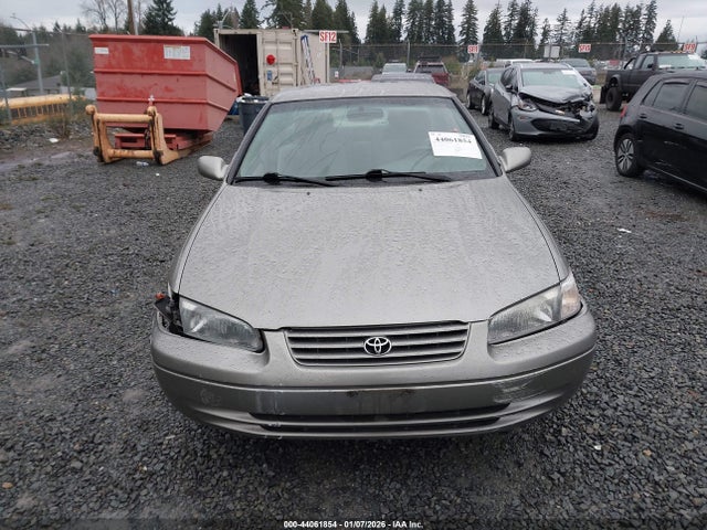 1998 Toyota Camry Le V6 მანქანა იყიდება აუქციონზე, vin: 4T1BF28K2WU059122, აუქციონის ნომერი: 44061854
