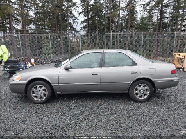 1998 Toyota Camry Le V6 მანქანა იყიდება აუქციონზე, vin: 4T1BF28K2WU059122, აუქციონის ნომერი: 44061854