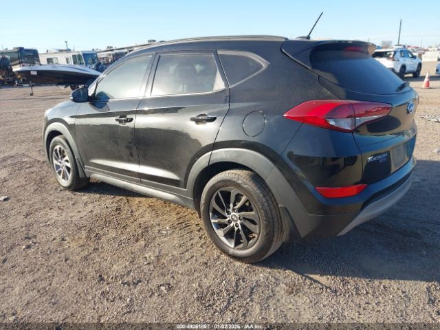 2017 HYUNDAI TUCSON KM8J33A23HU361350 Photo 2