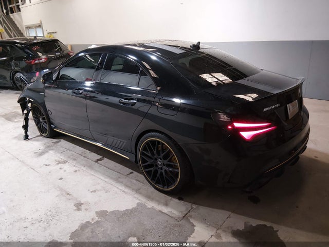 2018 MERCEDES-BENZ AMG CLA 45 WDDSJ5CB8JN605667 Photo 2