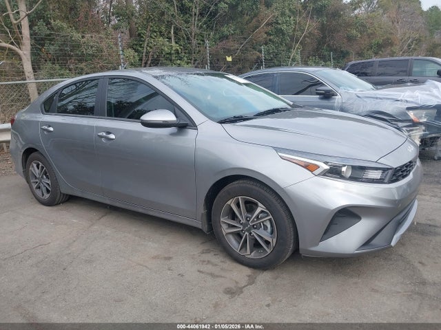 44061942 :رقم المزاد ، 3KPF24AD5RE706771 vin ، 2024 Kia Forte Lxs مزاد بيع