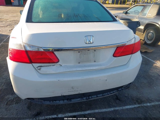 1HGCR2F38FA244032 Honda ACCORD LX