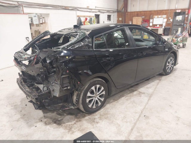 2021 TOYOTA PRIUS PRIME JTDKAMFP8M3178647 Photo 3
