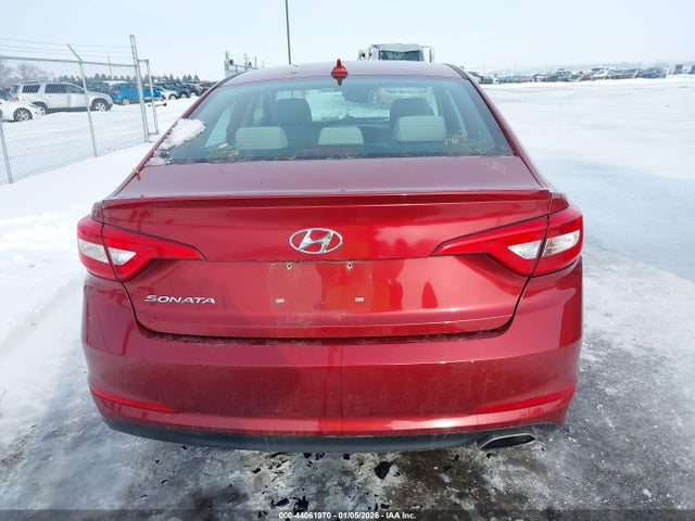 Hyundai SONATA SE 2015 5NPE24AF2FH189501 Image 16