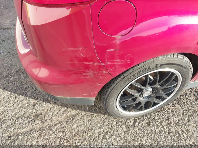 1FADP5DU8HL101066 Ford C-max Hybrid Titanium