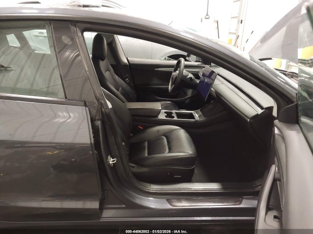 2021 TESLA MODEL 3 5YJ3E1EB8MF009910 Photo 4