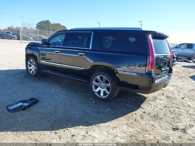 2016 CADILLAC ESCALADE ESV 1GYS4JKJ4GR327025 Photo 2
